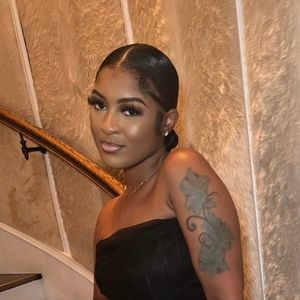 Meet your Posher, Tania